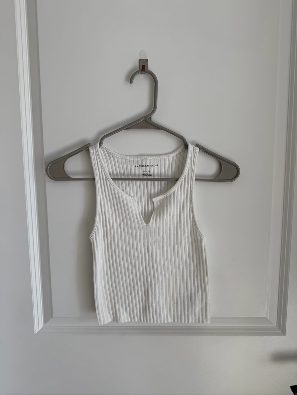 American Eagle White Ribbed Tank Top